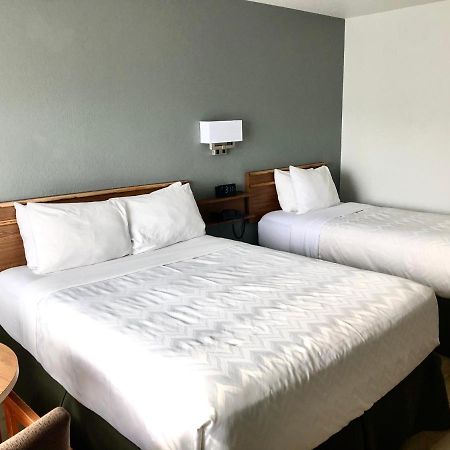 Super 8 By Wyndham פורט בראג מראה חיצוני תמונה